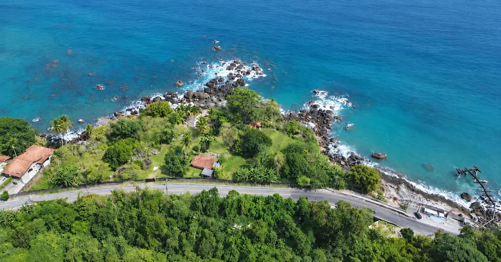 Como comprar terreno em Ilhabela: o que verificar antes de assinar