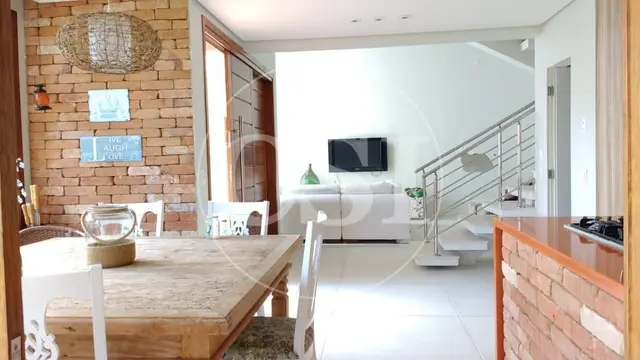 Casa Mobiliada com Vista para o Mar – 164 m² em Condomínio com Piscina - Ilhabela/SP