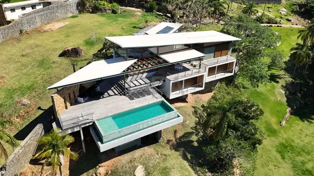 Casa maravilhosa no Condomínio Residencial Ecológico Pacuíba – Ilhabela/SP