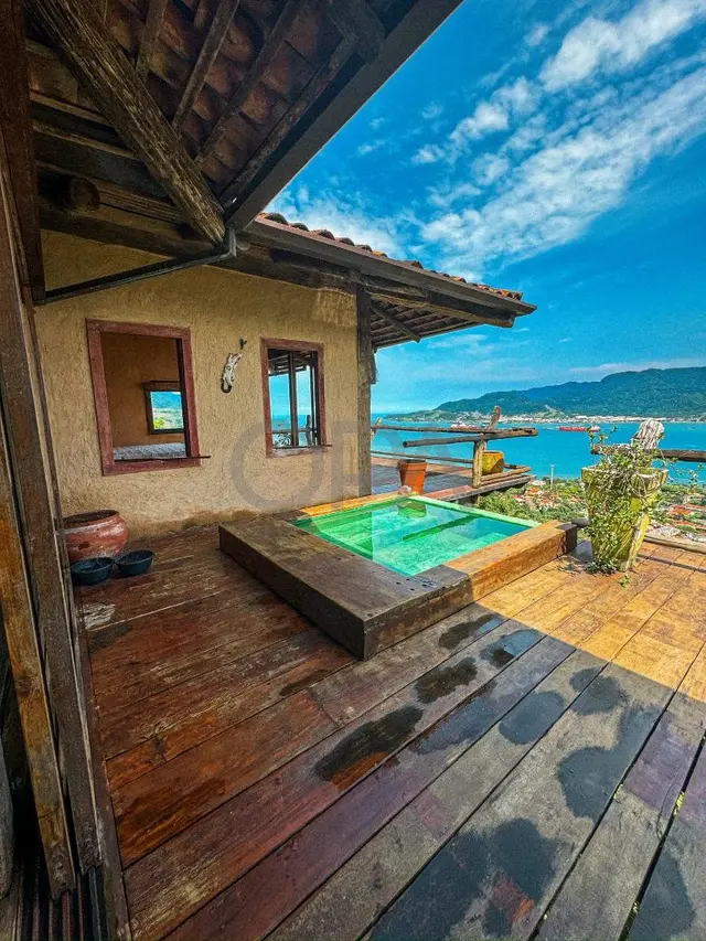 Casa rústico-contemporânea com vista panorâmica para o mar – Ilhabela/SP