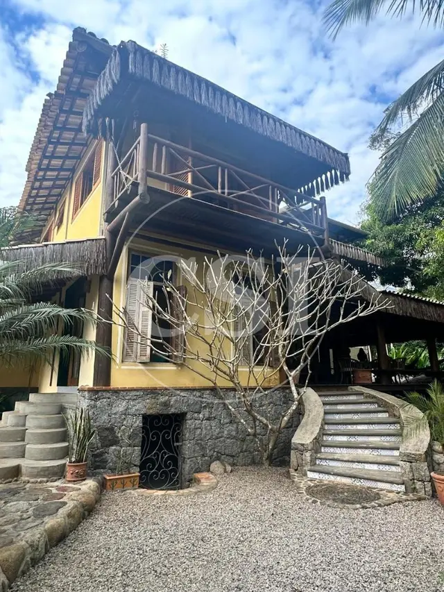 Uma casa que exala o verdadeiro espírito de Ilhabela/SP