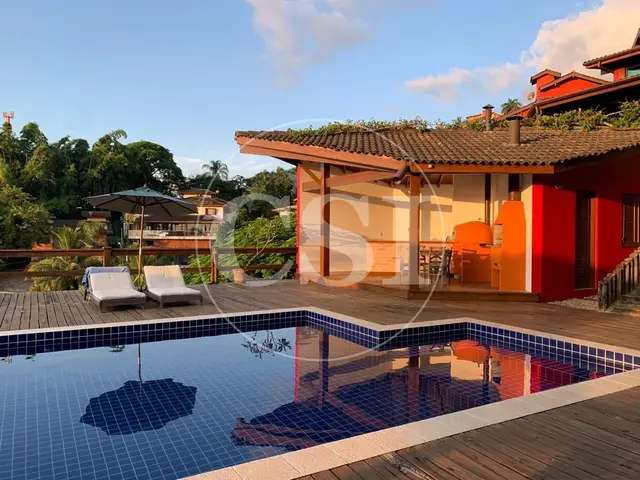 Ampla casa à venda no Itaguaçu – Ilhabela/SP