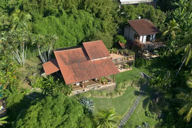Imóvel Exclusivo na Siriúba com 2 Casas com Vista para o Mar em Terreno de 1.500 m² - Ilhabela/SP