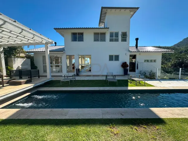 Casa com vista panorâmica no Siriúba
